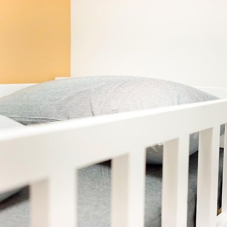 Shared Room At Lockhart Road 414 Хонконг Екстериор снимка