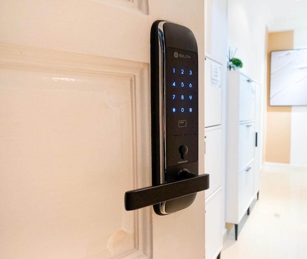 Shared Room At Lockhart Road 414 Хонконг Екстериор снимка